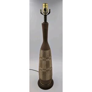 Vintage Mid Century Modern Textured Ceramic Table Lamp Brown Tan Geometric Base